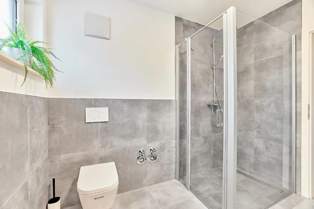 2 Zimmer, Ruhige Lage, Netflix Mannheim Germany