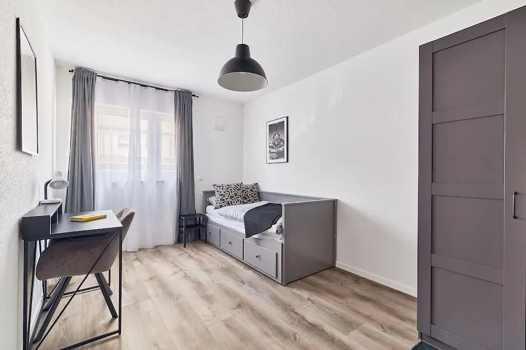 2 Zimmer, Ruhige Lage, Netflix Mannheim Germany